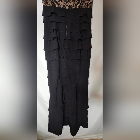 Adrianna Papell Evening Cap-Sleeve Lace Maxi Dress Formal Gown - Picture 8 of 11